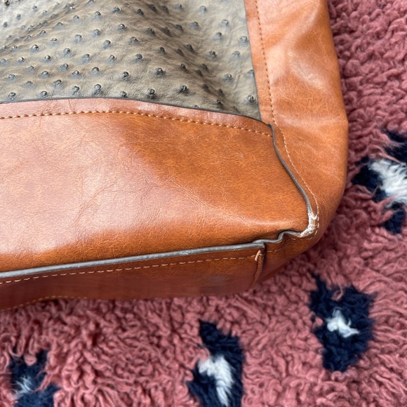 Kelly & Katie Soft Structured Large Shoulder/Tote Bag - Picture 6 of 10